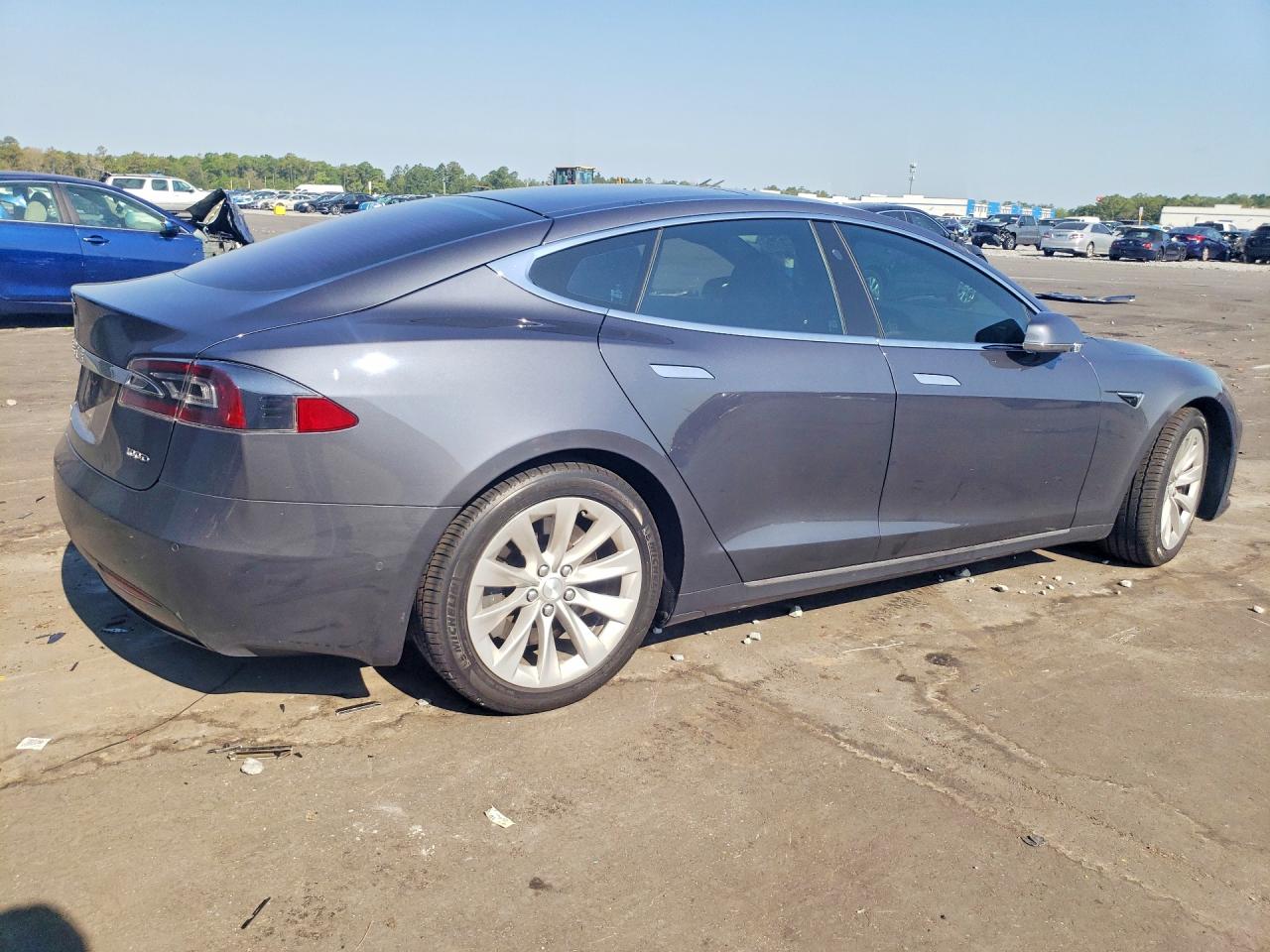 2018 TESLA MODEL S photo 3