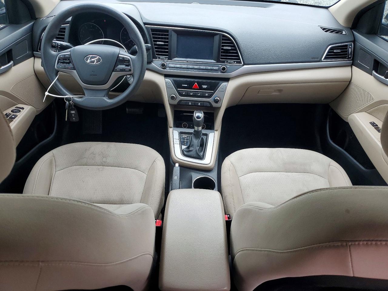 2017 HYUNDAI ELANTRA SE photo 8