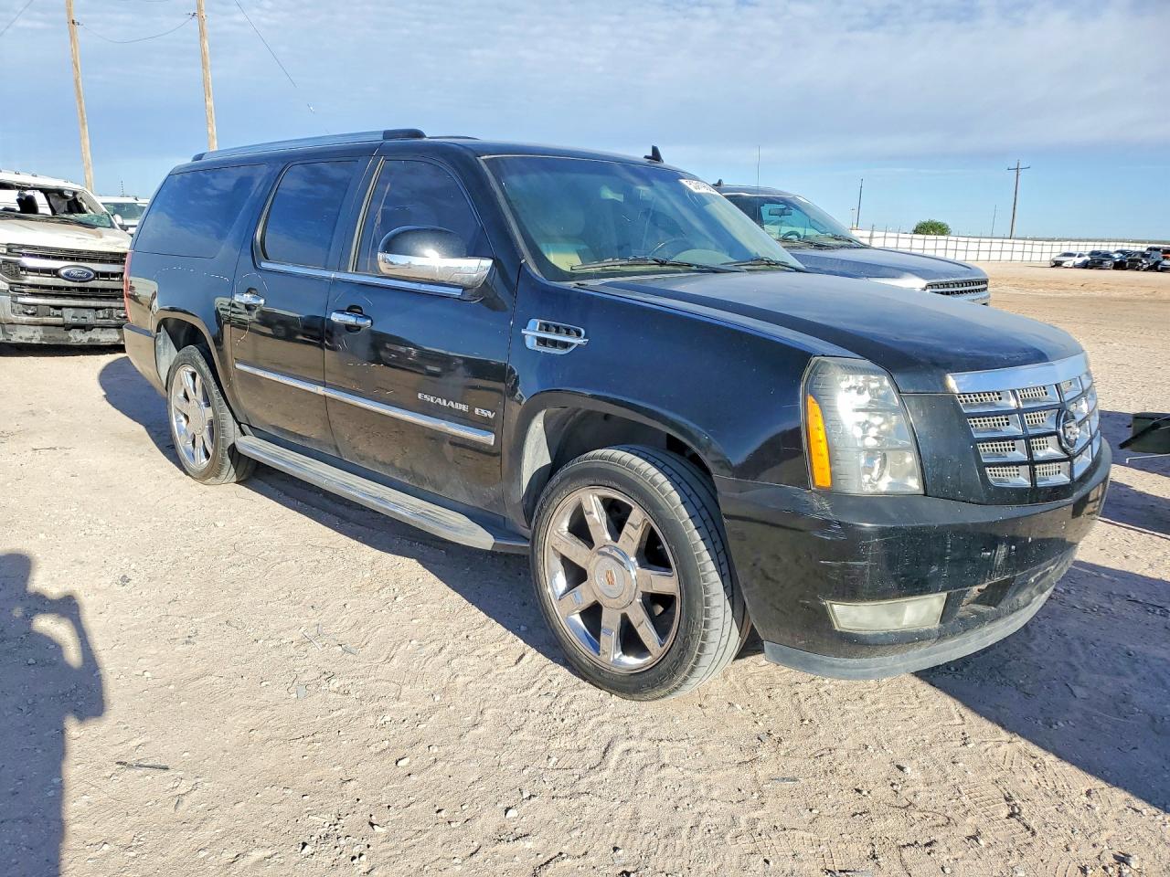 2011 CADILLAC ESCALADE ESV LUXURY photo 10