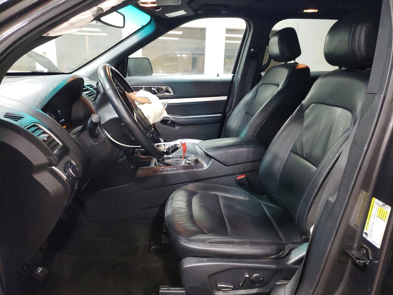 2017 FORD EXPLORER XLT photo 13
