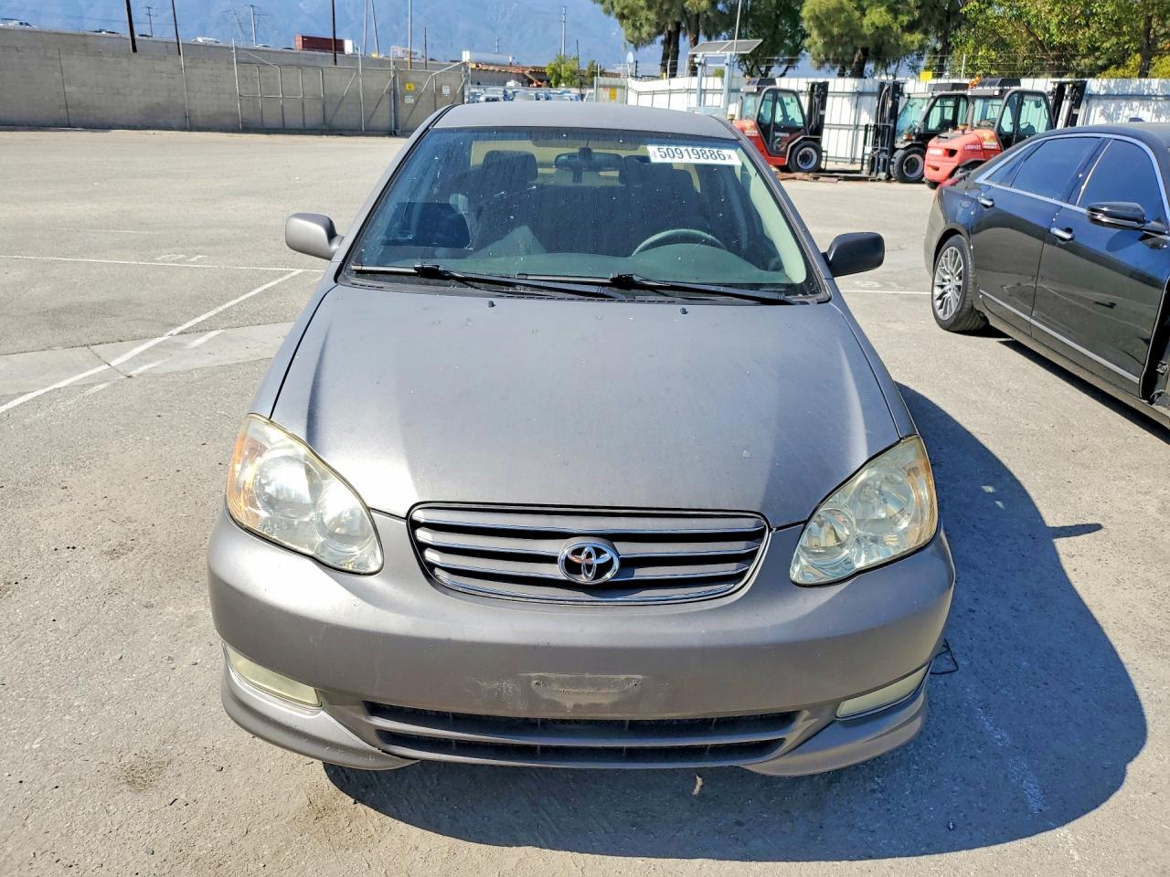 2004 TOYOTA COROLLA S photo 13