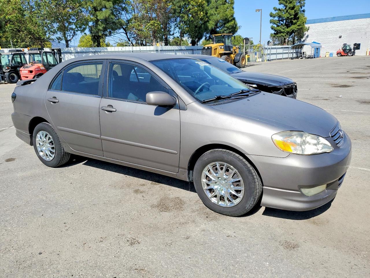 2004 TOYOTA COROLLA S photo 10