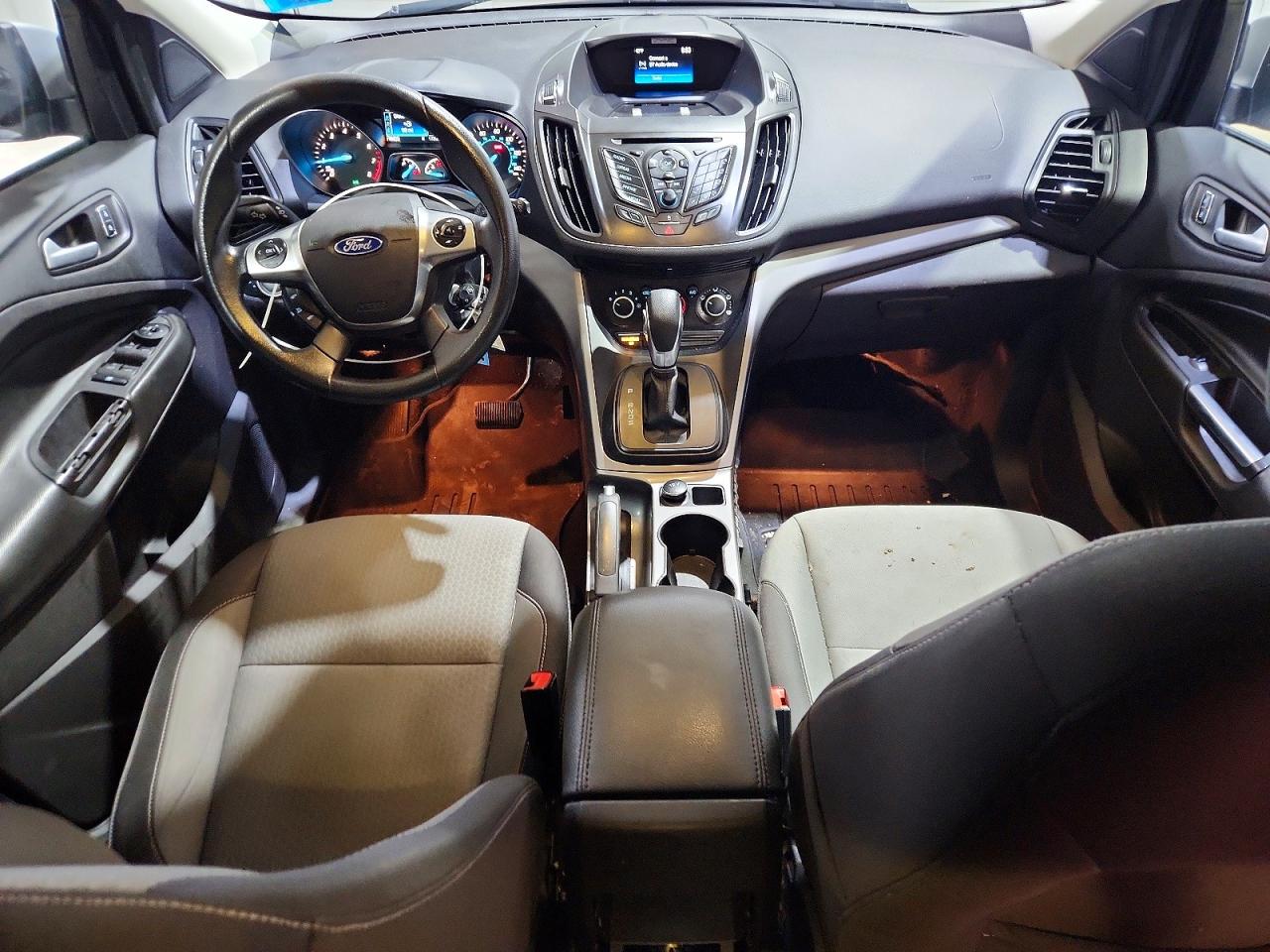 2016 FORD ESCAPE SE photo 15
