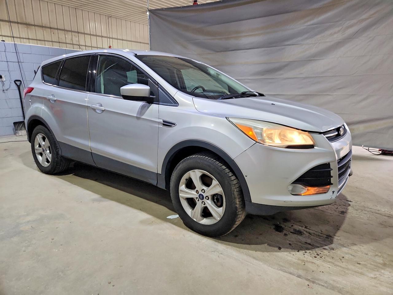 2016 FORD ESCAPE SE photo 7