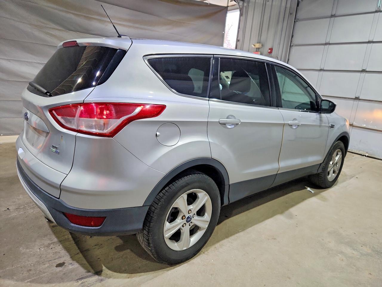2016 FORD ESCAPE SE photo 5