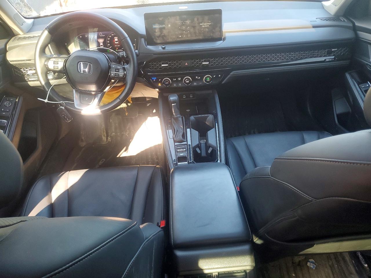 2024 HONDA ACCORD TOURING HYBRID photo 22