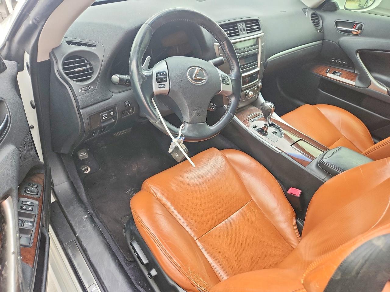 2012 LEXUS IS 250 photo 15