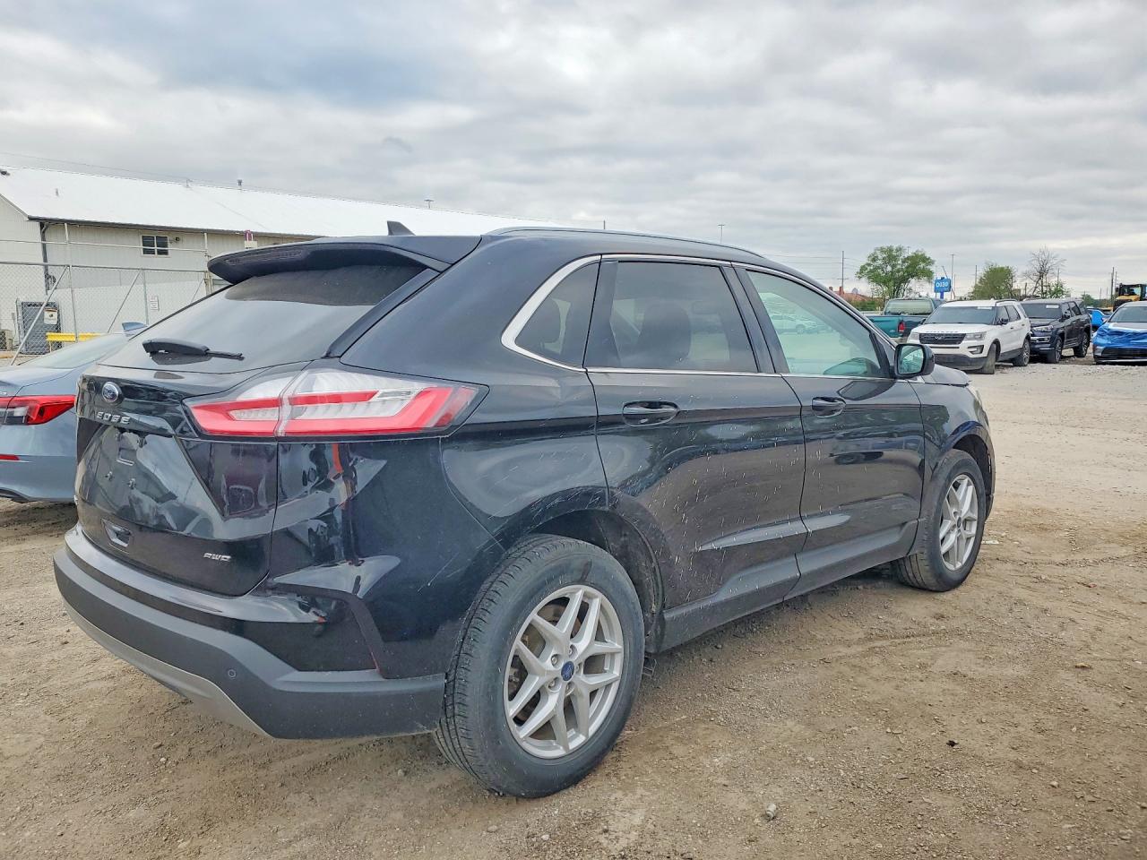 2021 FORD EDGE SEL photo 3