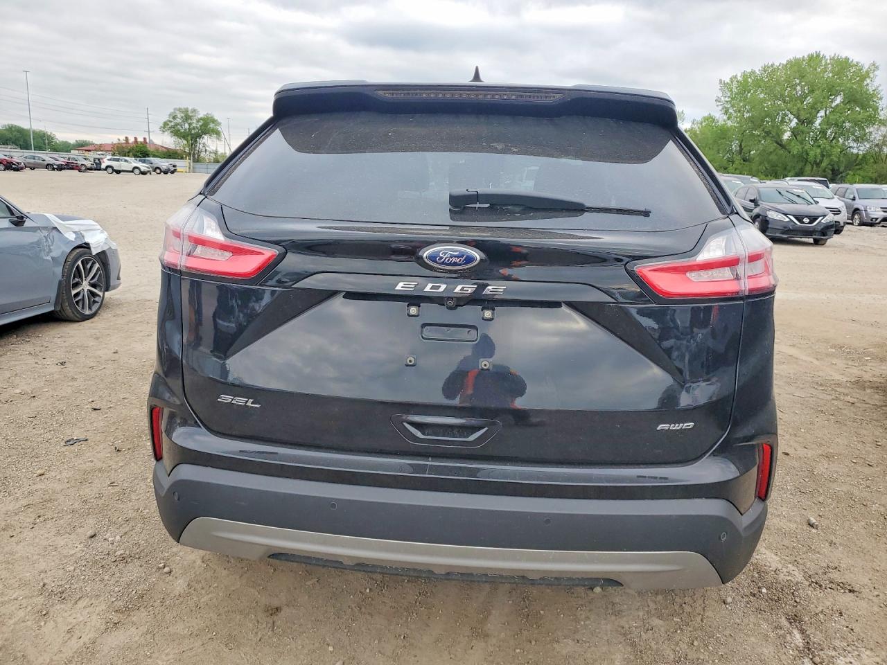 2021 FORD EDGE SEL photo 6