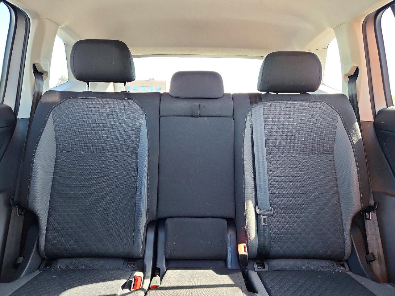 2020 VOLKSWAGEN TIGUAN S photo 19