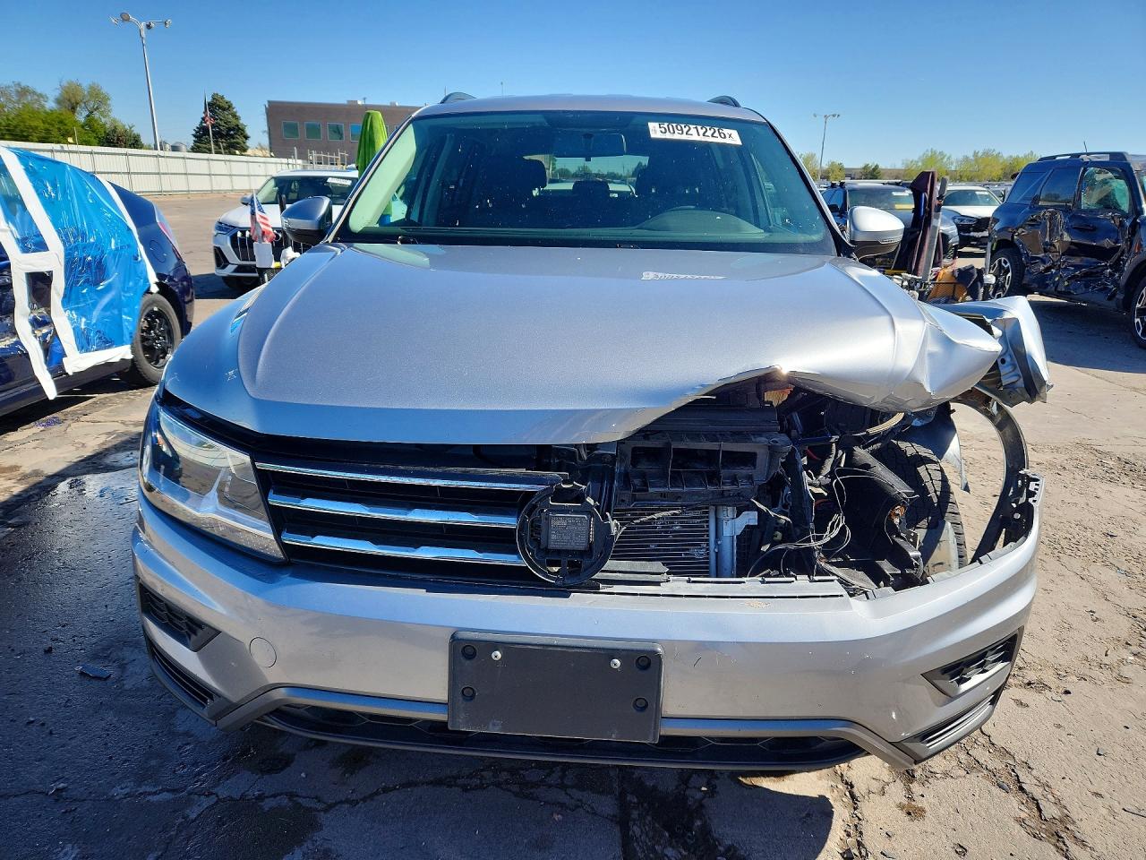 2020 VOLKSWAGEN TIGUAN S photo 9