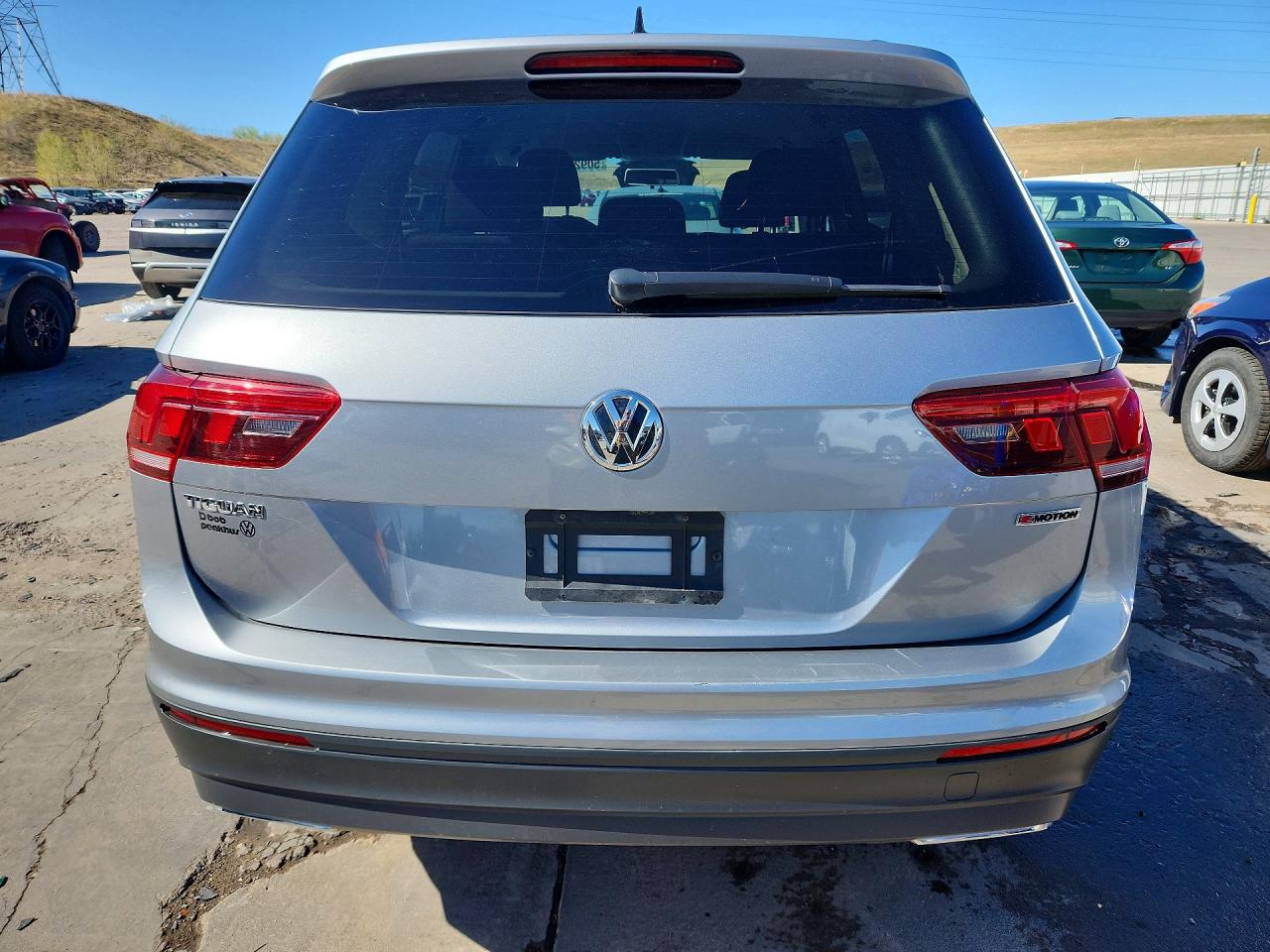 2020 VOLKSWAGEN TIGUAN S photo 11
