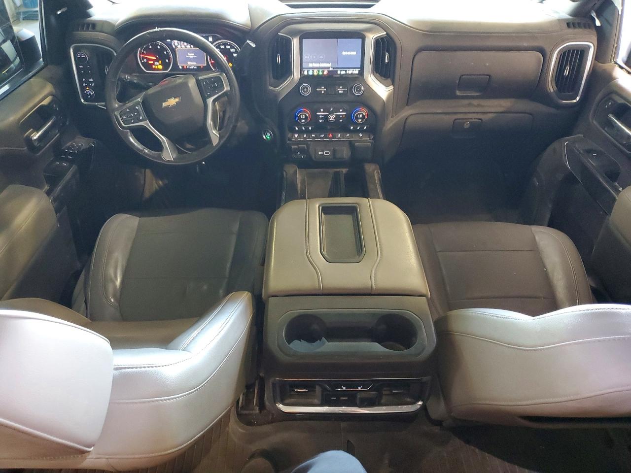 2020 CHEVROLET SILVERADO K3500 LTZ photo 8