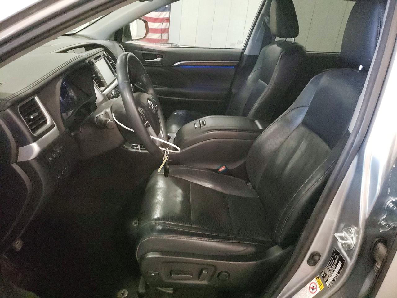 2016 TOYOTA HIGHLANDER HYBRID LIMITED PLATINUM photo 19
