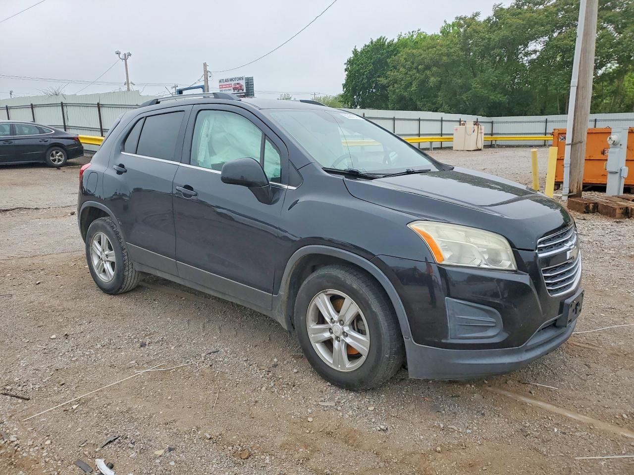 2015 CHEVROLET TRAX photo 4