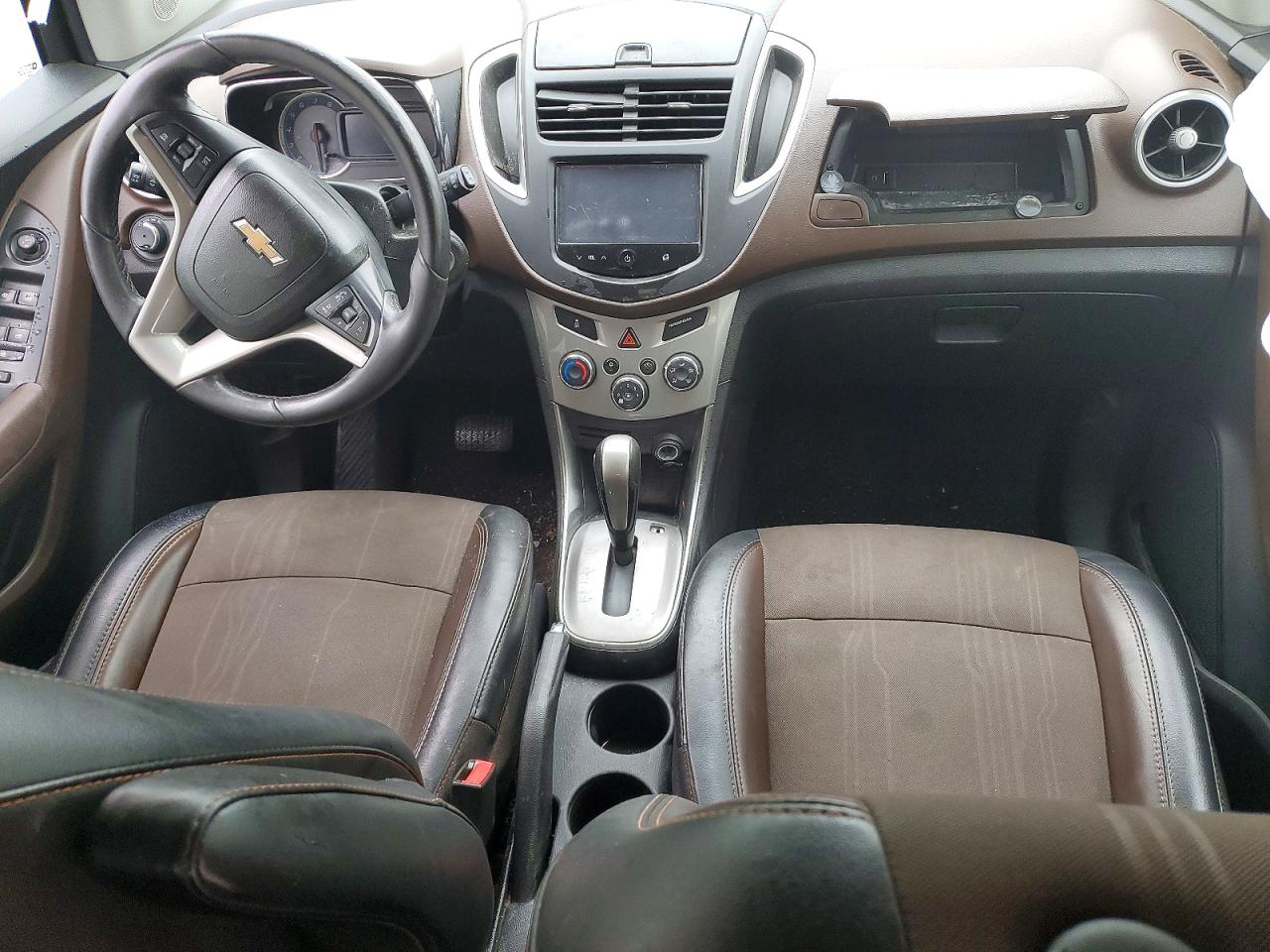 2015 CHEVROLET TRAX photo 8