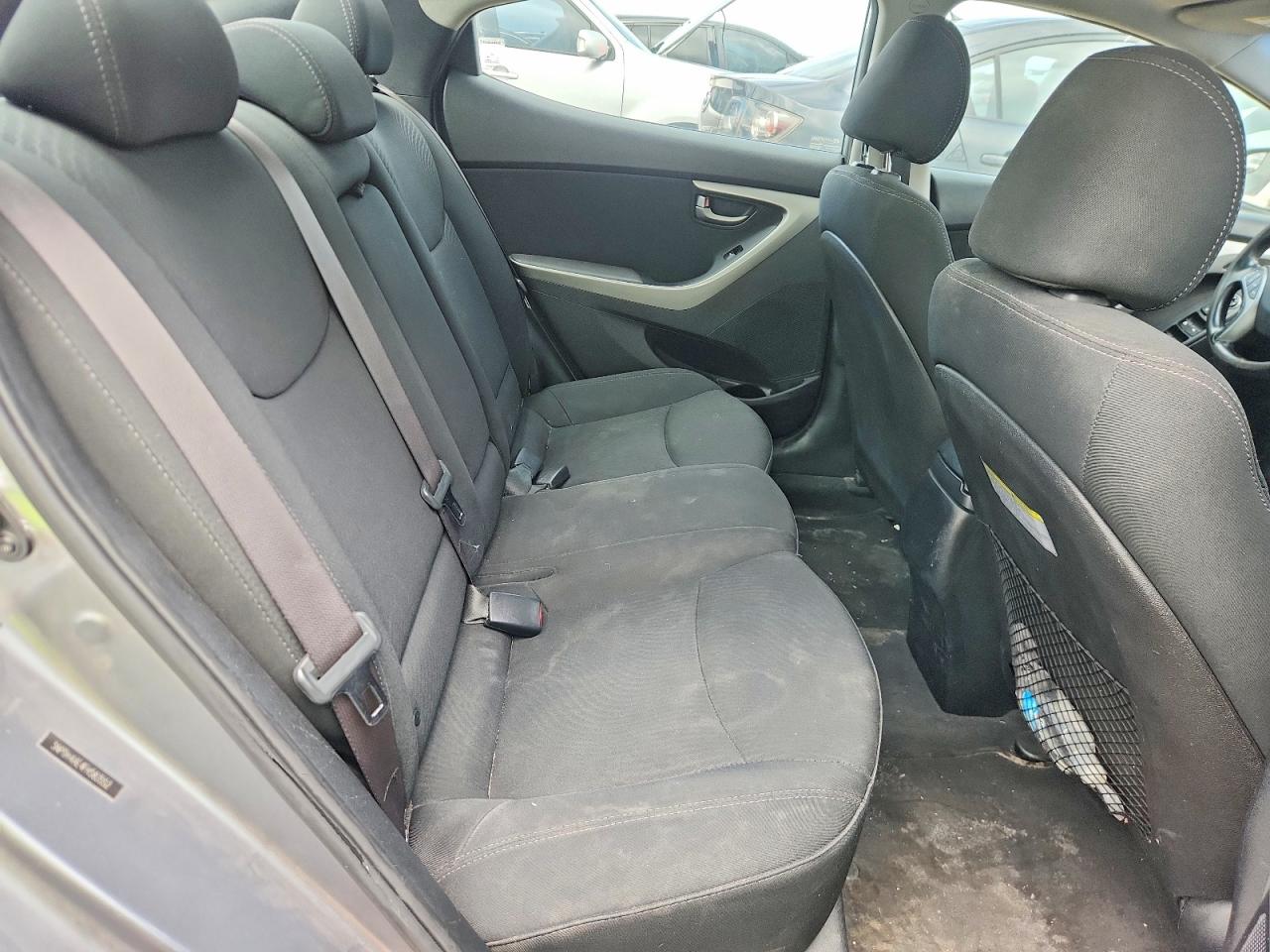2015 HYUNDAI ELANTRA SE photo 10