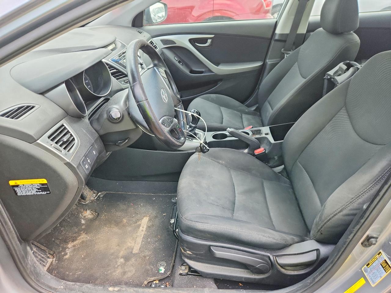 2015 HYUNDAI ELANTRA SE photo 7