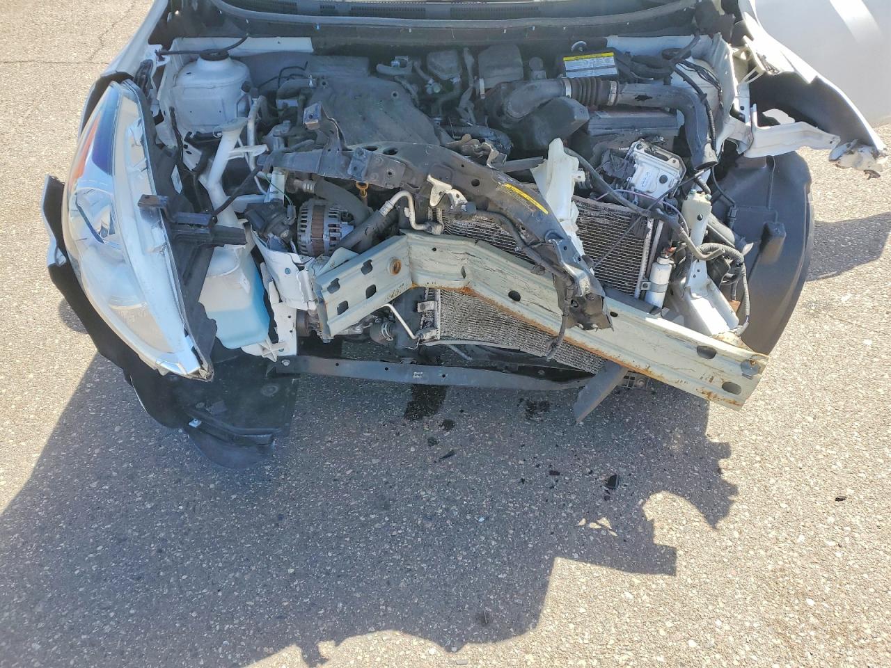 2019 NISSAN VERSA SV photo 21