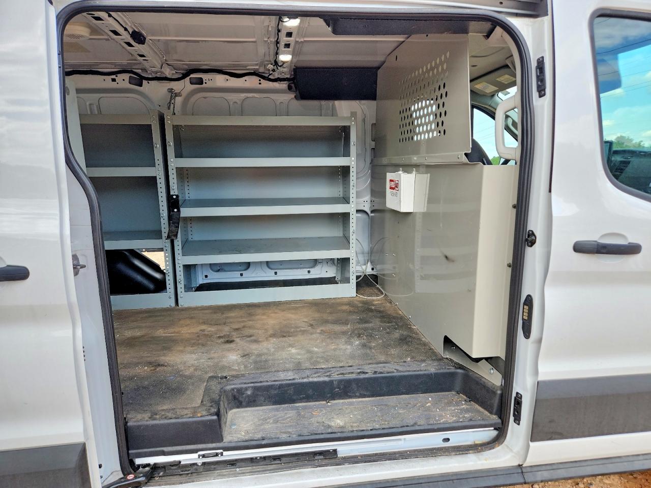 2025 FORD TRANSIT T-250 photo 19