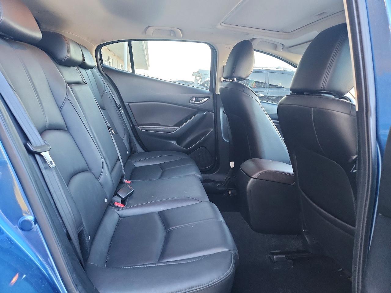 2018 MAZDA 3 TOURING photo 31