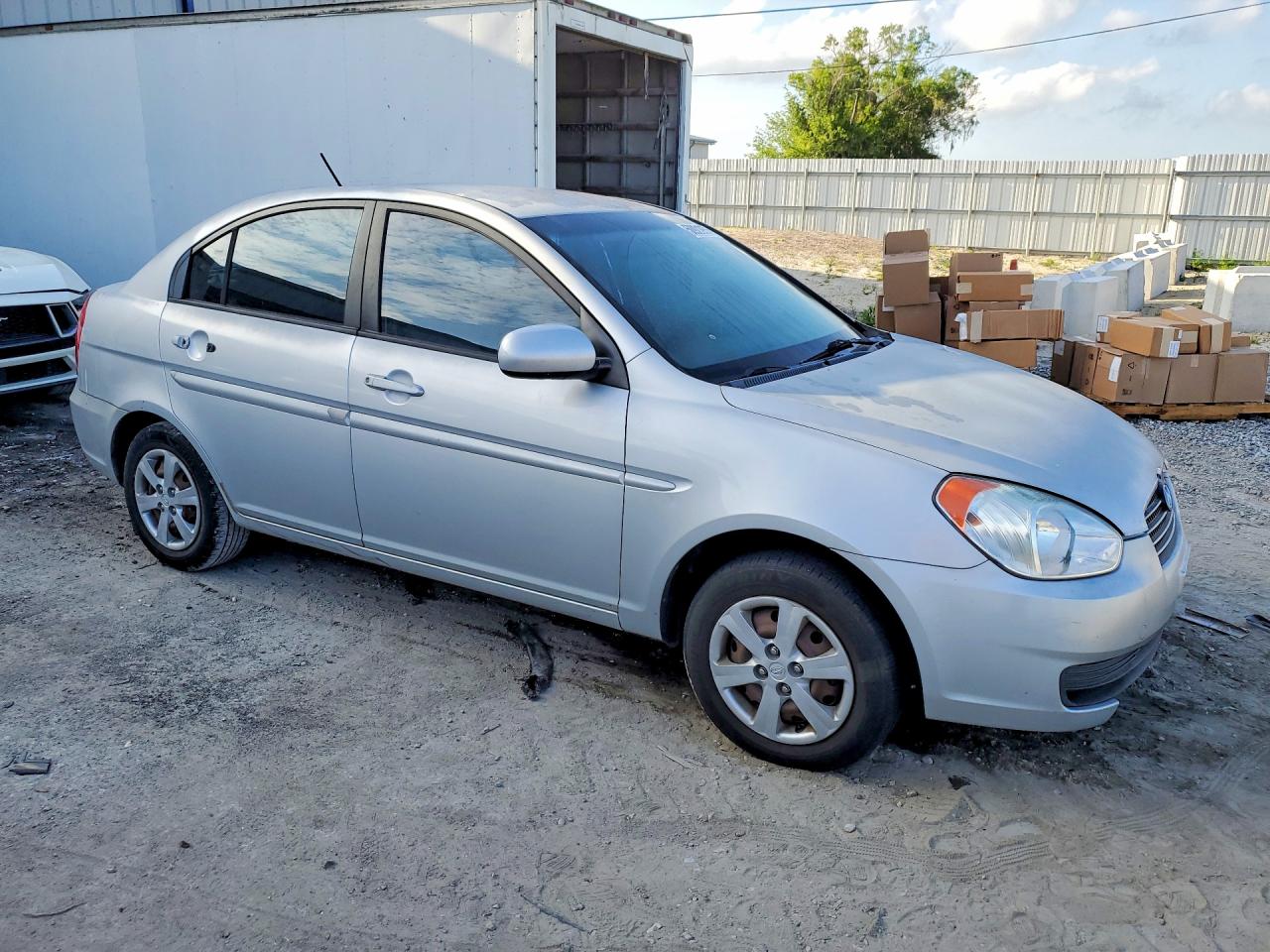 2010 HYUNDAI ACCENT GLS photo 10