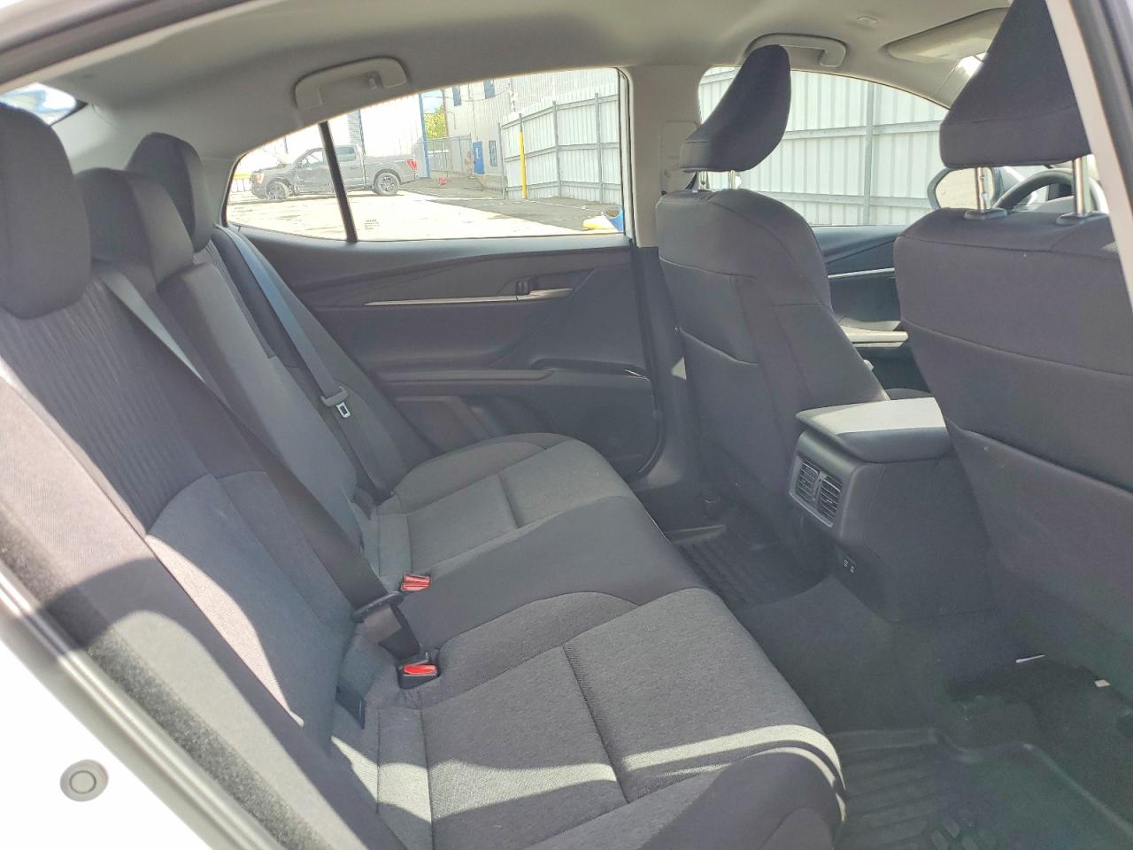 2025 TOYOTA CAMRY LE photo 10