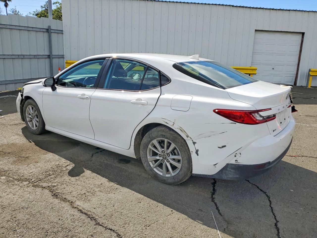 2025 TOYOTA CAMRY LE photo 2