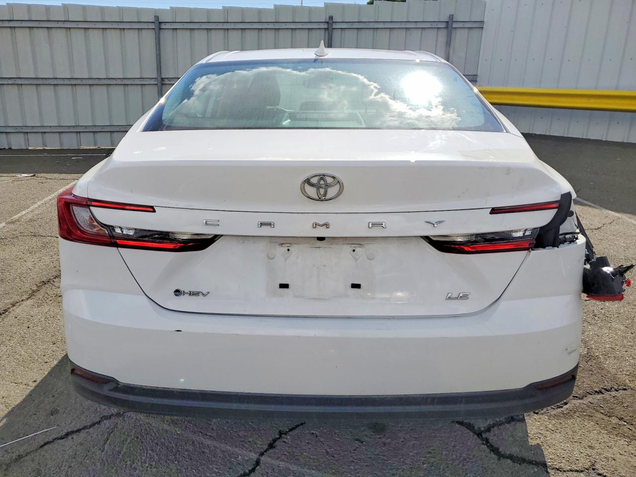 2025 TOYOTA CAMRY LE photo 6