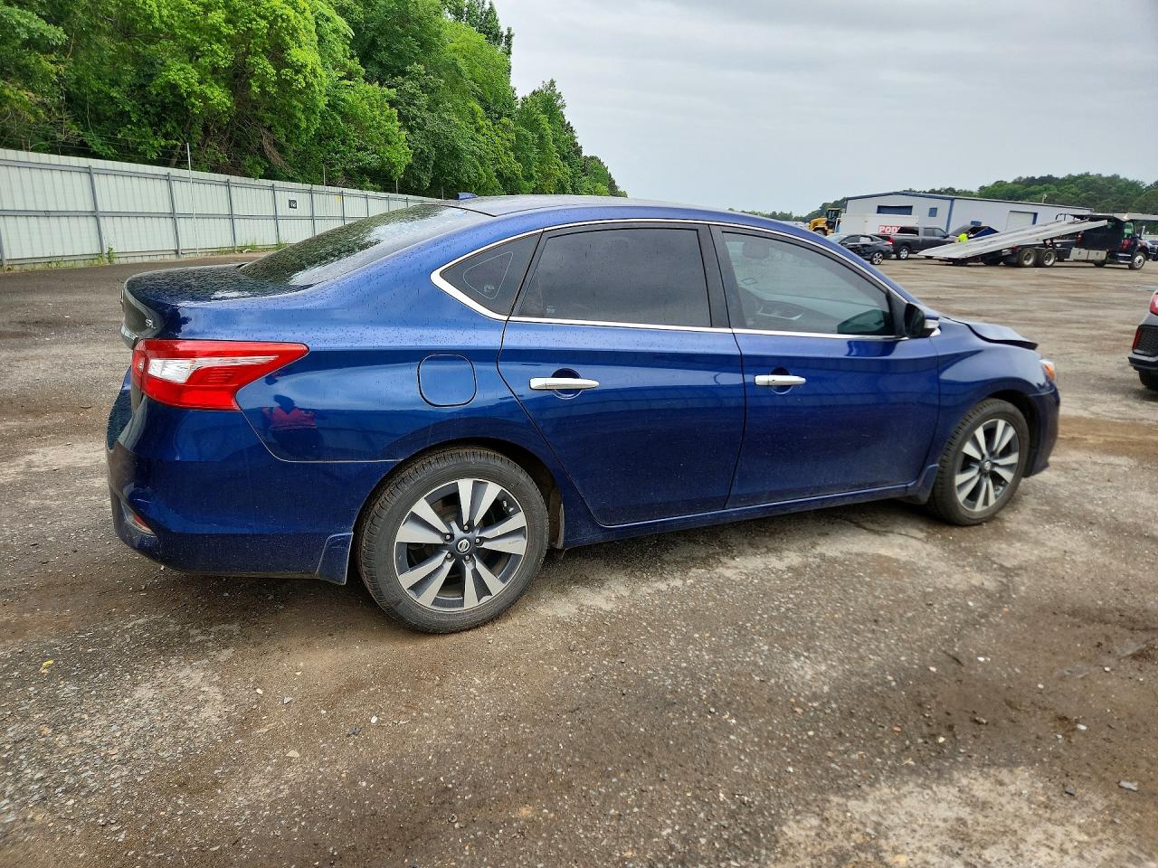 2016 NISSAN SENTRA SL photo 5