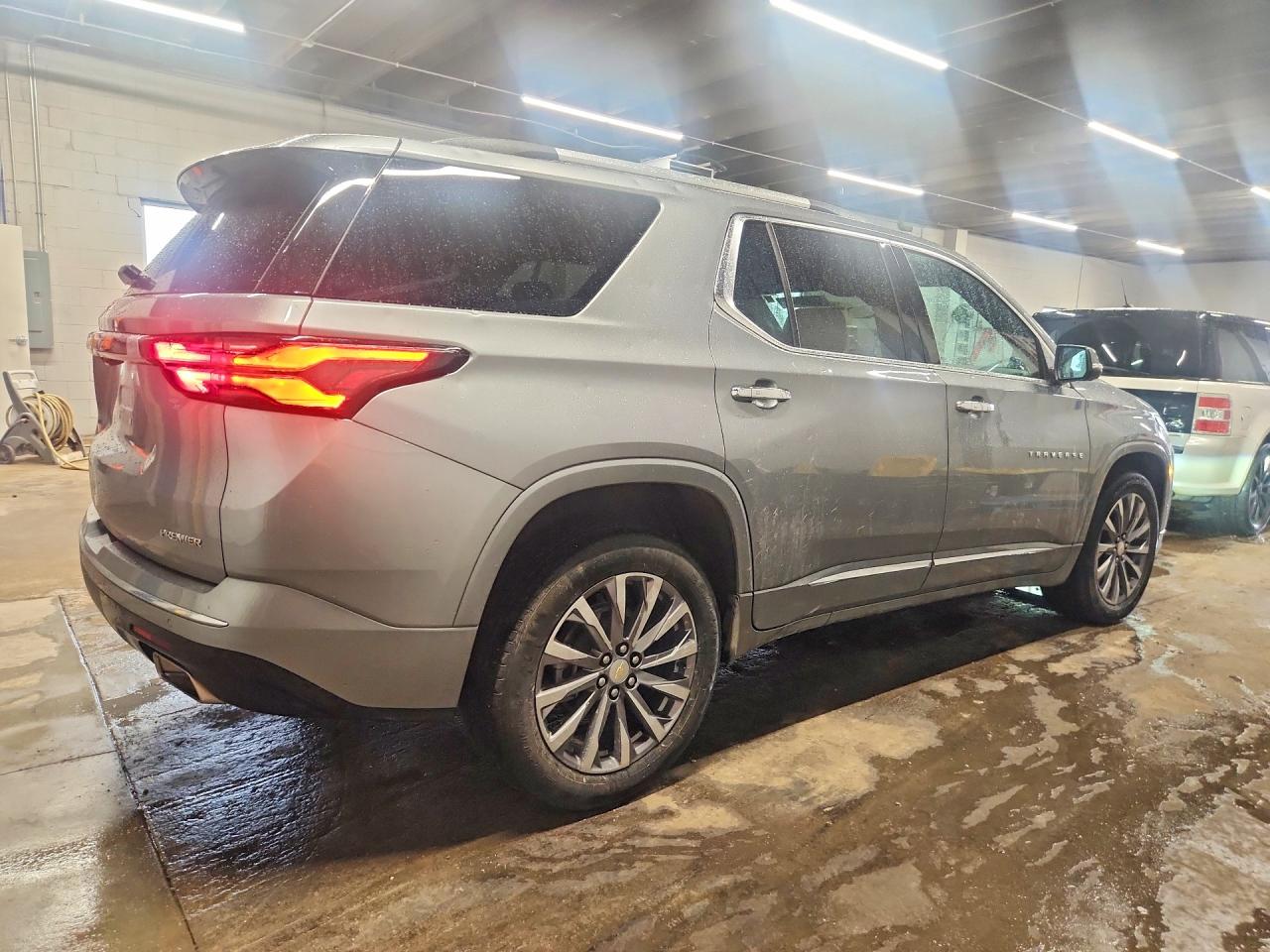 2023 CHEVROLET TRAVERSE PREMIER photo 7