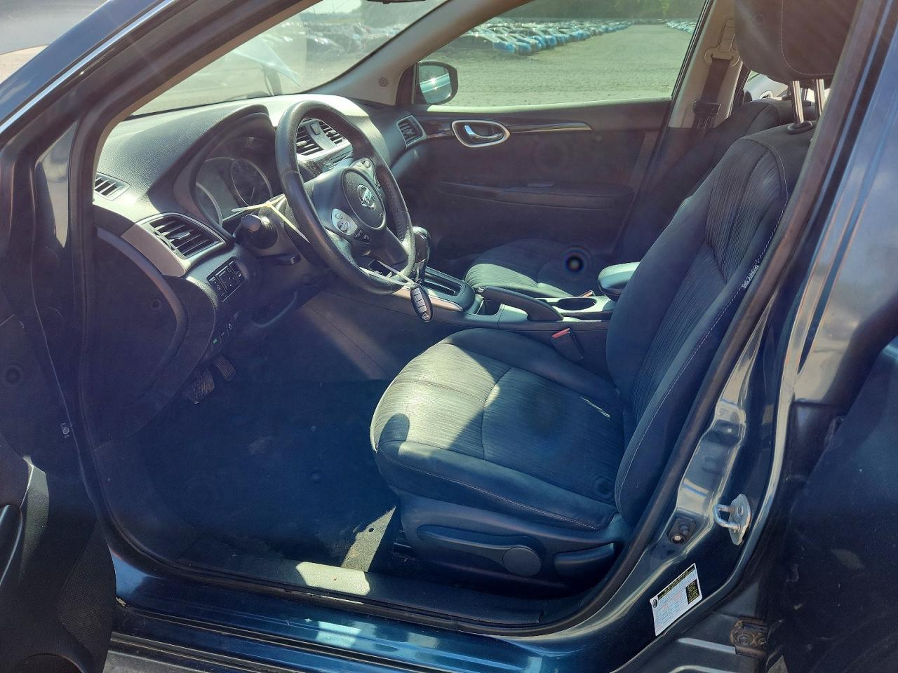 2016 NISSAN SENTRA SV photo 13