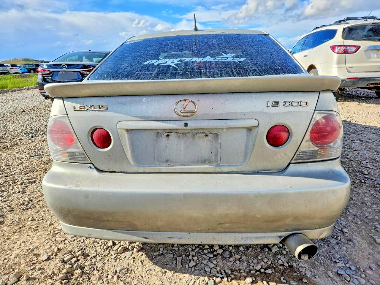 2001 LEXUS IS 300 photo 11