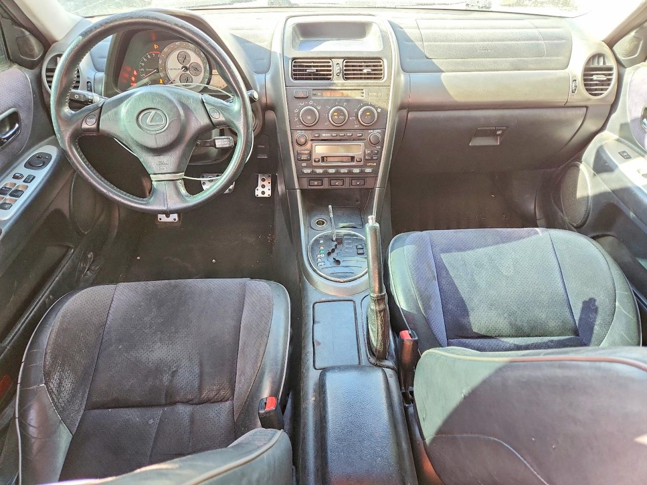 2001 LEXUS IS 300 photo 15