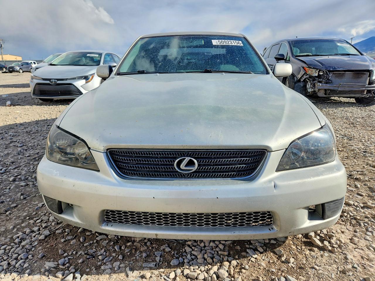 2001 LEXUS IS 300 photo 9