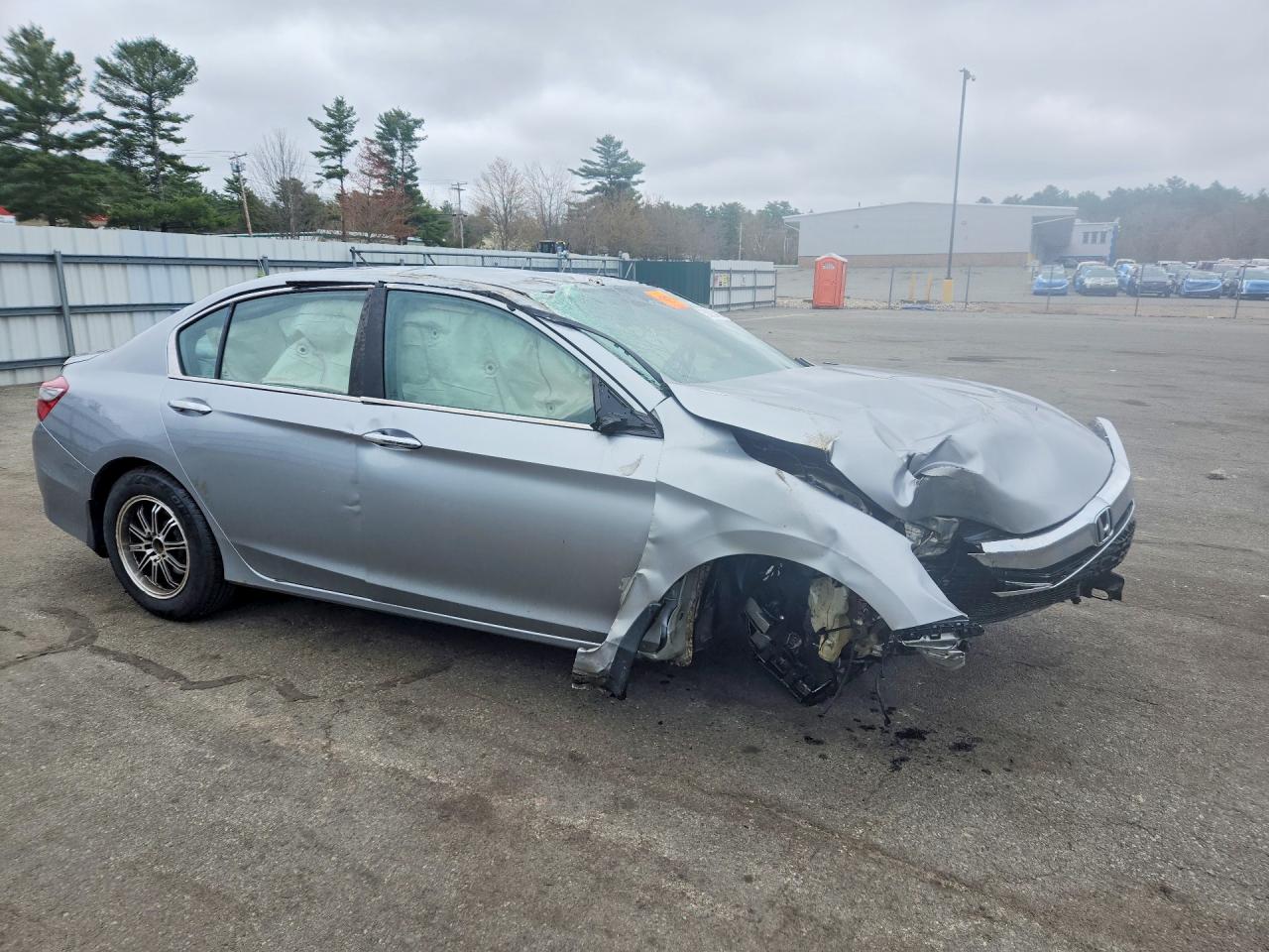 2017 HONDA ACCORD LX photo 7