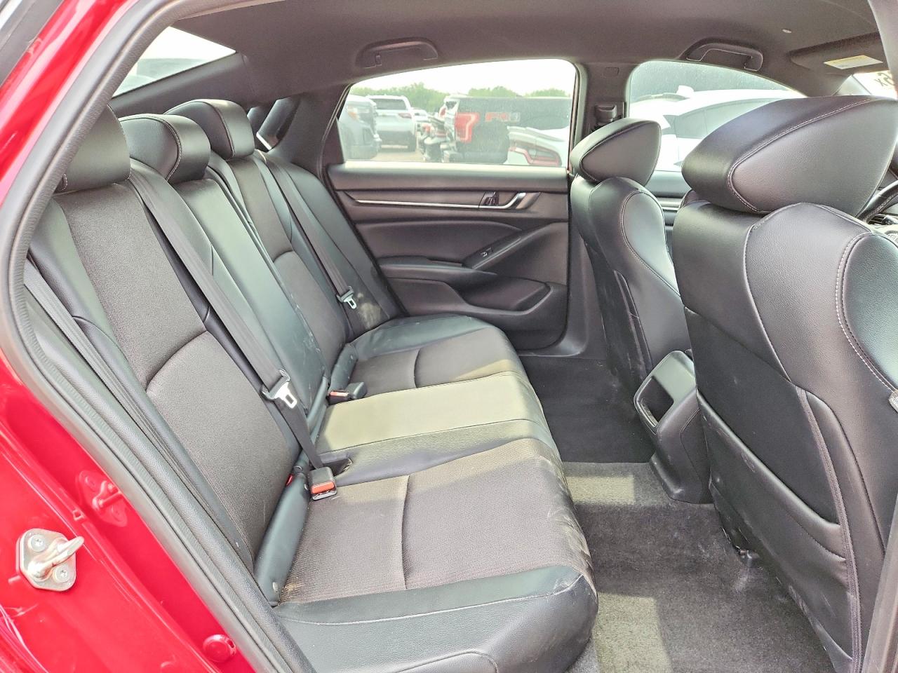 2018 HONDA ACCORD SPORT photo 28