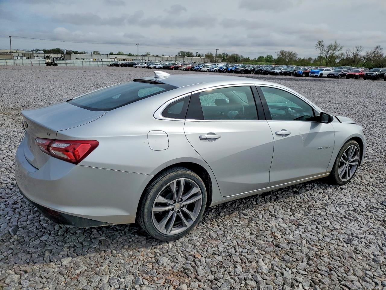 2022 CHEVROLET MALIBU LT photo 7