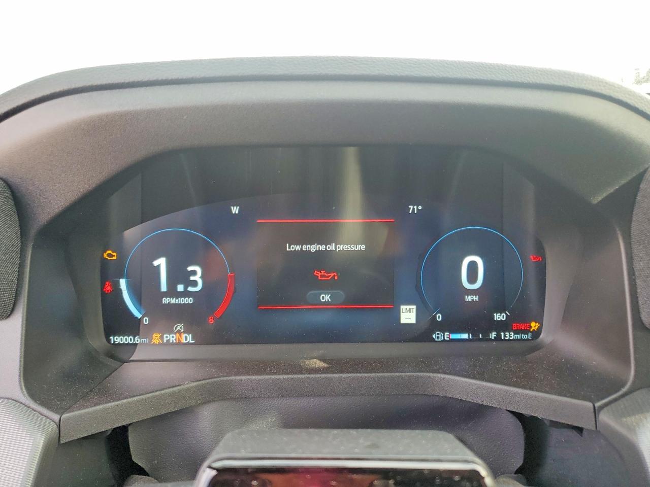 2025 FORD EXPLORER ST-LINE photo 25