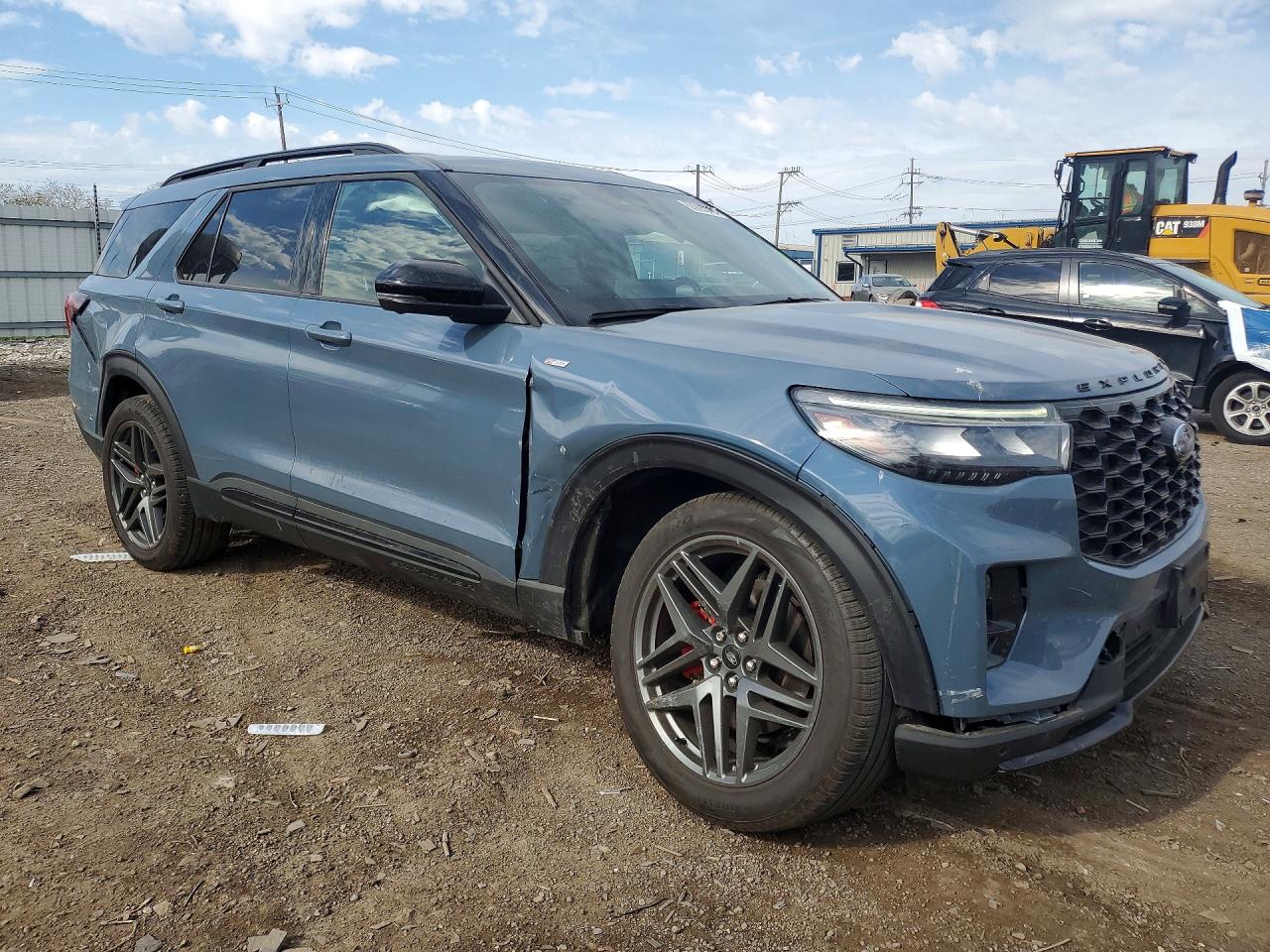 2025 FORD EXPLORER ST-LINE photo 10