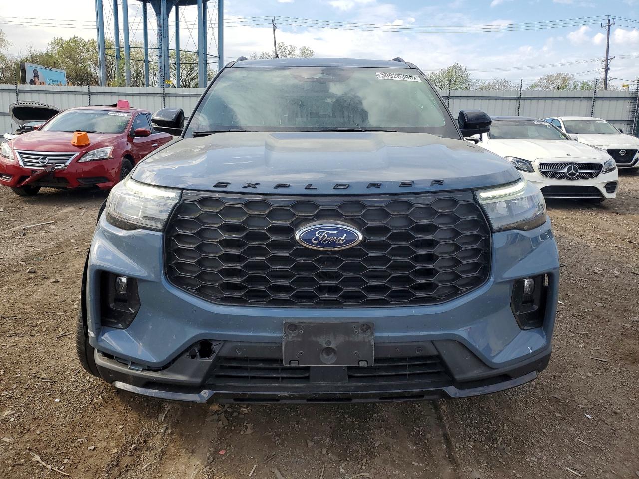 2025 FORD EXPLORER ST-LINE photo 13