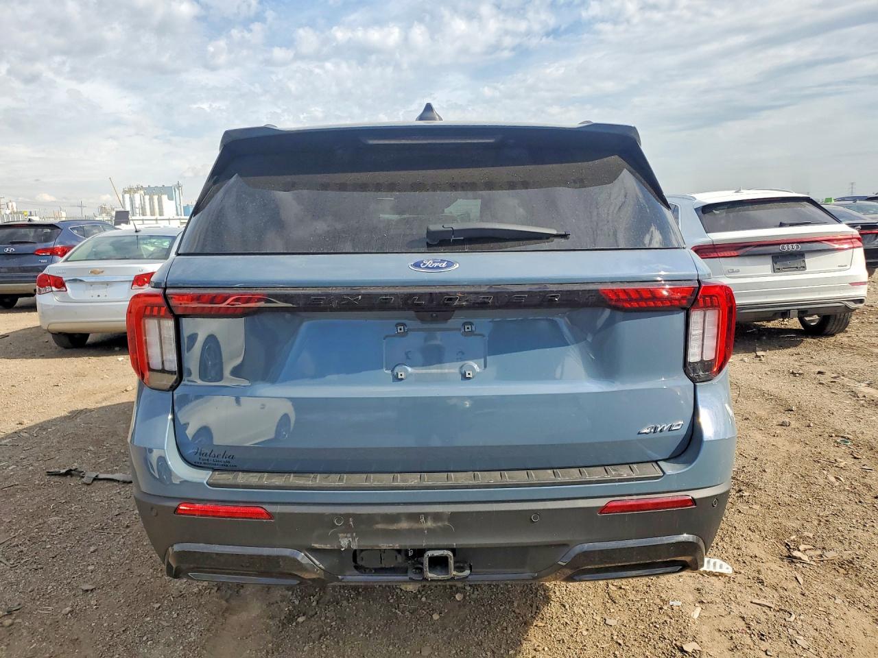 2025 FORD EXPLORER ST-LINE photo 16