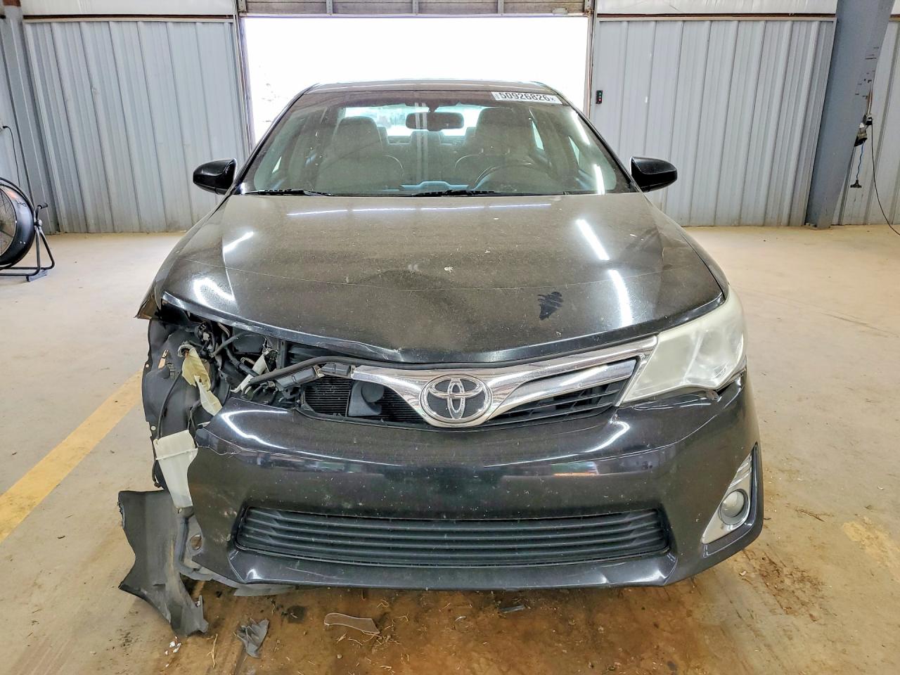 2014 TOYOTA CAMRY XLE photo 9