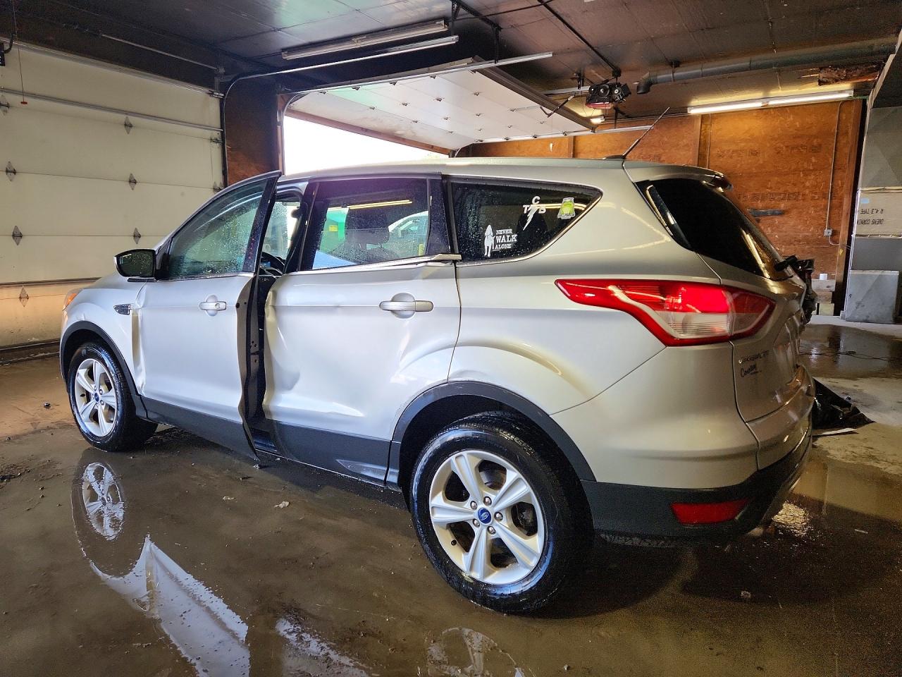 2015 FORD ESCAPE SE photo 2