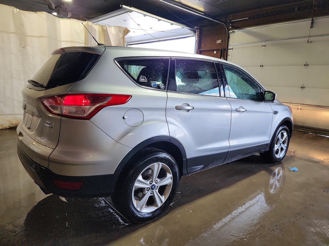 2015 FORD ESCAPE SE photo 3