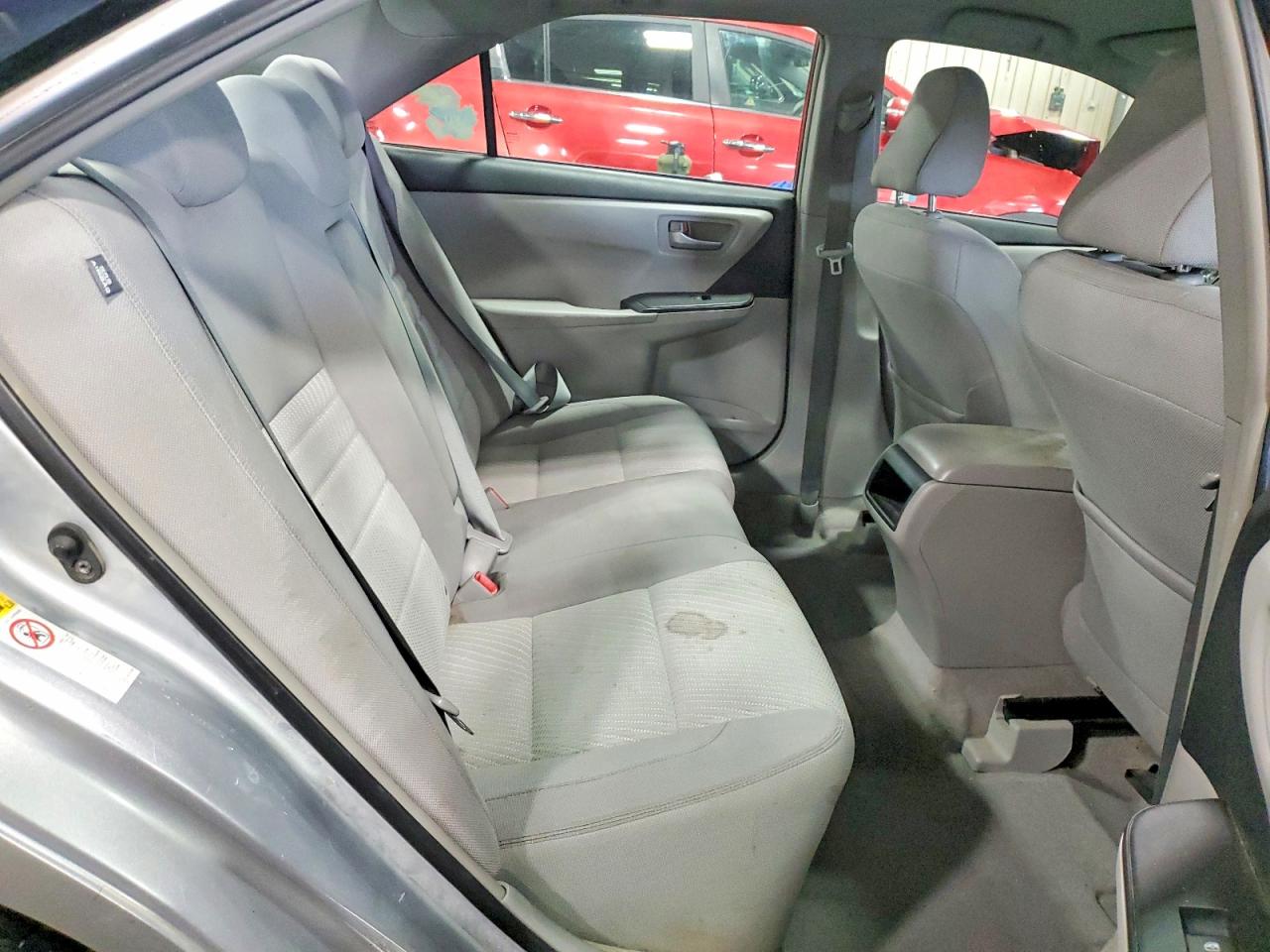 2015 TOYOTA CAMRY LE photo 10
