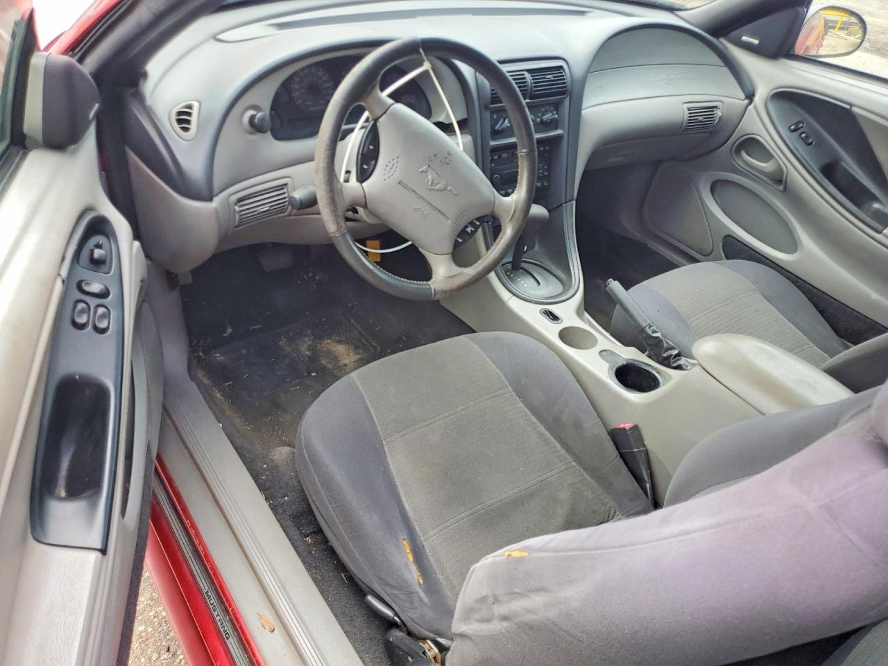 2002 FORD MUSTANG photo 15