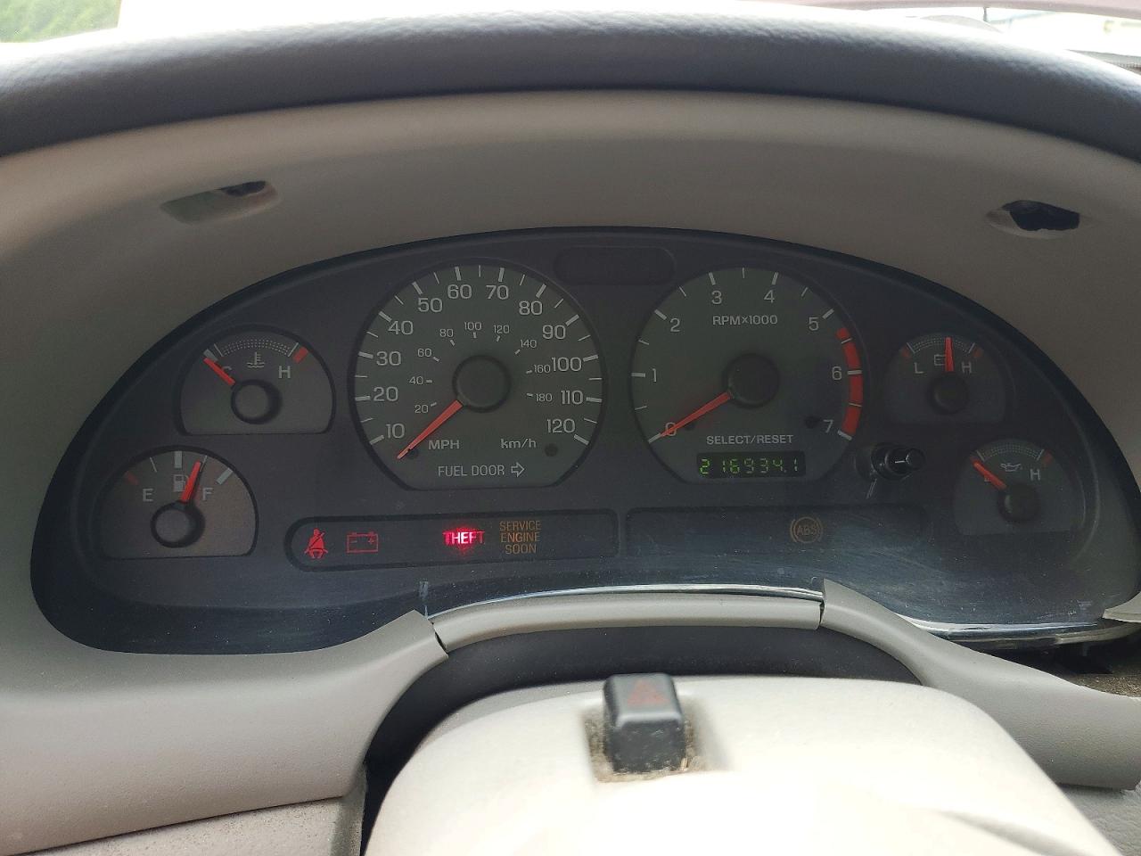 2002 FORD MUSTANG photo 17