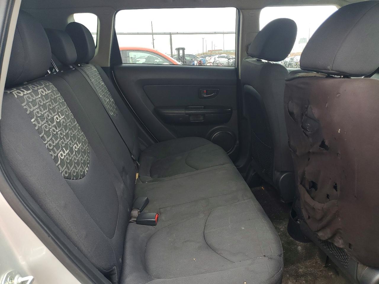 2011 KIA SOUL + photo 10