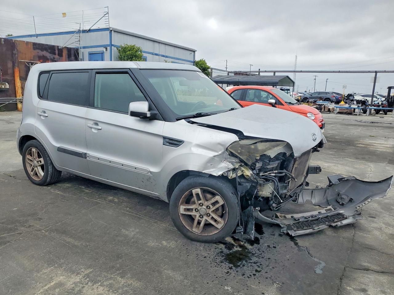 2011 KIA SOUL + photo 4